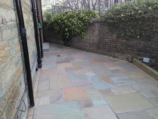 garden patio Edinburgh using buff sandstone